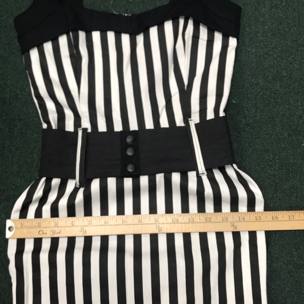 Switchblade stiletto, 2 piece dress, size small - Picture 7 of 7